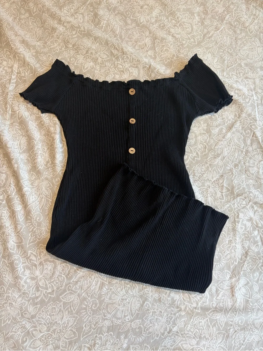 Black Ribbed Off-Shoulder Button Dress Ardene Size Large Mint condition